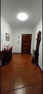 Quarto de solteiro com varanda em viseu