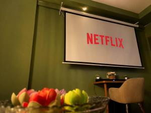 Midnight Atelier - Olive Luxe, Netflix & Chill