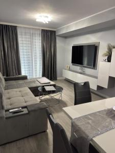 cristal apartment mamaia nord