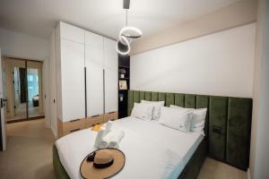Minty Apartment in Odyssey Spa pools parking