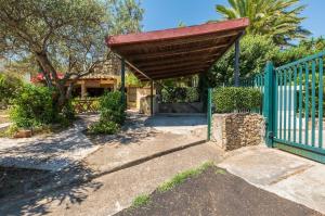 Ampia e Accessoriata-Private garden - 500 meters from the beach