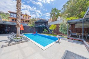 Villa Tropik