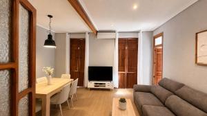 Alicante City Center 3BR - Sleeps 8 - Near Beach