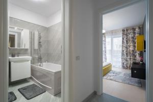 Central Residence Apartment P17