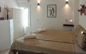 Gorgeous Apartment In Calahonda