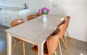Lovely Home In Kalundborg With Wifi