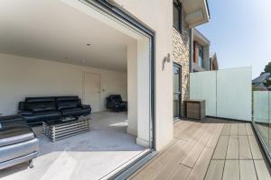 Shore House - Luxury Sandbanks Retreat