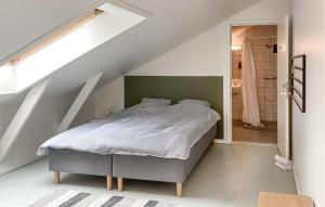 Cozy Apartment In Orø With Wifi