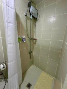 Stylish High-Rise Stay at Jazz Residences Makati