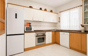 Awesome Home In Abarán