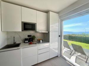 Grand Vista studio apartment