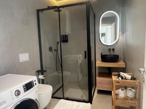Grand Vista studio apartment