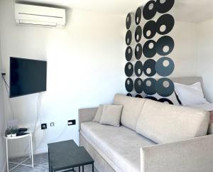 Grand Vista studio apartment