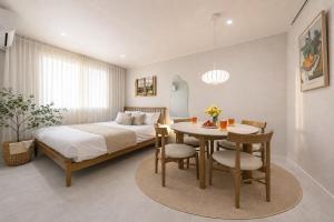 Maison Woodique Hongdae apartment 2rooms 3beds 6persons