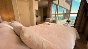 Sky Stays Petra Tower Loft at Tallest Tower