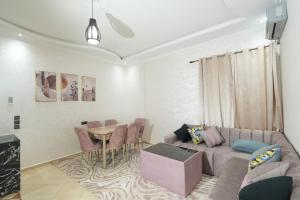 Terrasse & Vibe 2BR Calme Fast WiFi 100Mbps