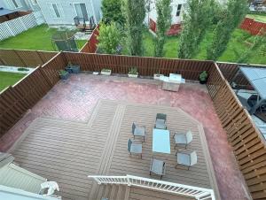 3 King Beds, 1 hr to Banff, Near YYC, BBQ, Games