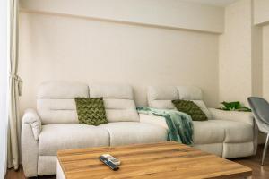 Victoriei 1BR Flat - Spectacular Boulevard Views