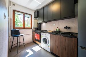 Victoriei 1BR Flat - Spectacular Boulevard Views