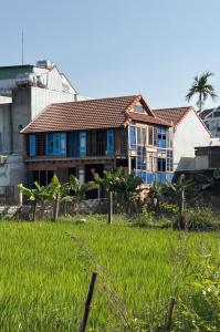 Wooden chill house