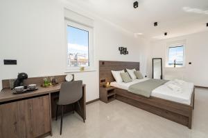 The old man and sea-sea view room