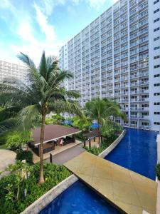 447 Shore Residences tower B - MOA