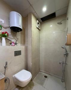 Peacefull stay near expomart by Luxurio Stays
