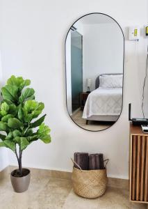PROMO Beautiful beachfront Apt with pools, jacuzzi, gym