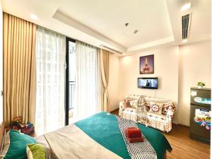 Luxury City View Apartment in the Heart of Green Bay Hanoi