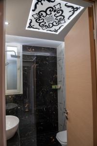 Valerys Artistic Home