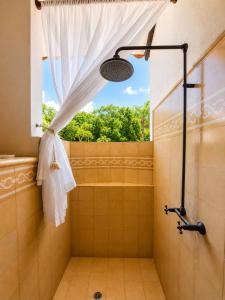Espectacular Casa en Cauca viejo con piscina, jacuzzi y turco