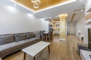 The Azure 2 Beachfront By PS