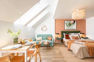 Prague Days - Studio with 100 Mbps WiFi, TV & Netflix in New Town