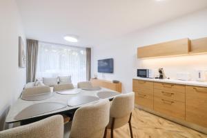 Central Plovdiv 3BR Apartments Free Parking