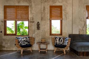 5BR Villa Sea Breeze - Luxury Coastal Estate