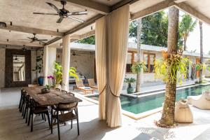 5BR Villa Sea Breeze - Luxury Coastal Estate