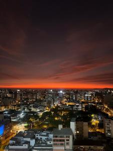 SQ Living-Pool-Coworking-Facing Miraflores