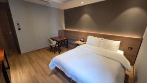 Hotel Cleo