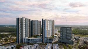 Alanis Residence 10min-KLIA & Free WiFi by GOLDEN GATES