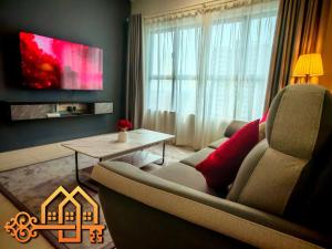 Alanis Residence 10min-KLIA & Free WiFi by GOLDEN GATES