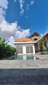 pondok zevira,tempat yg nyaman di tengah kota Canggu yg ramai