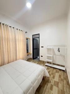 One bedroom Shanty botanical by The Prime Escape