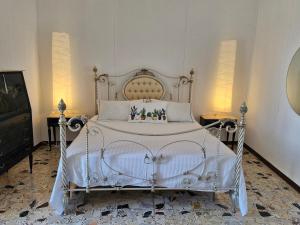 Mineo Townhouse with incredible views of Mt Etna