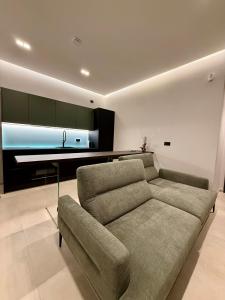 H Luxury Apartment Crispi