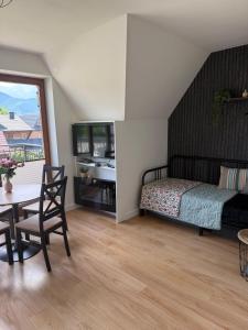 Zawrat apartament-studio z widokiem na Giewont