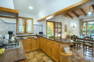 Villa Jordi Fiol by Sealand Villas