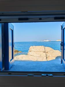 Troulou beach house