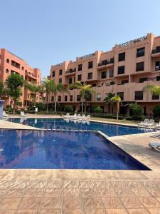 Appartement Haut Standing Piscine, Jardin, Wi-Fi Fibre, Parking Souterrain & Ascenseur