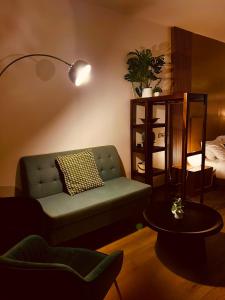 Studio Matcha 1min to BTS Phaya Thai Airport link