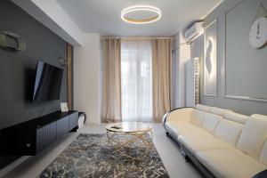 Central Residence Apartment P17